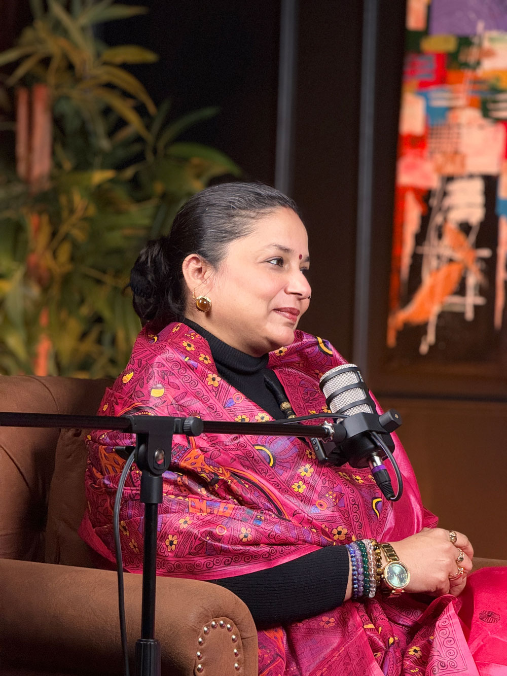 Shalini V Jha — Handwriting Analyst